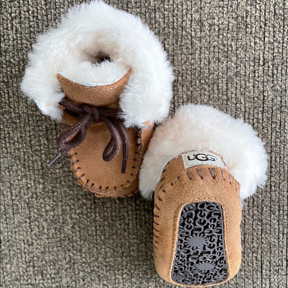 Baby Unisex UGG Booties Size 0/1